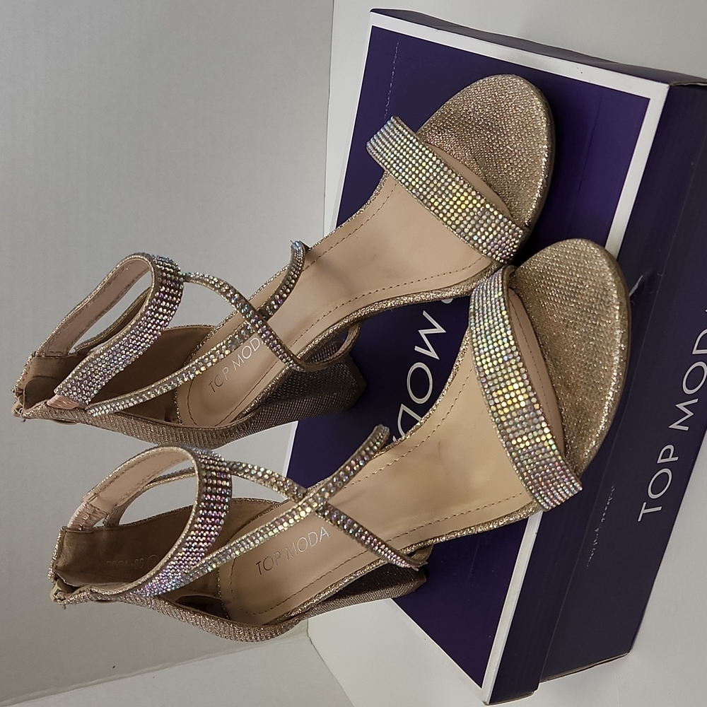 Top Moda ankle strap block heel sz 8.5